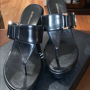 BCBG Black wedge W gold logo buckle